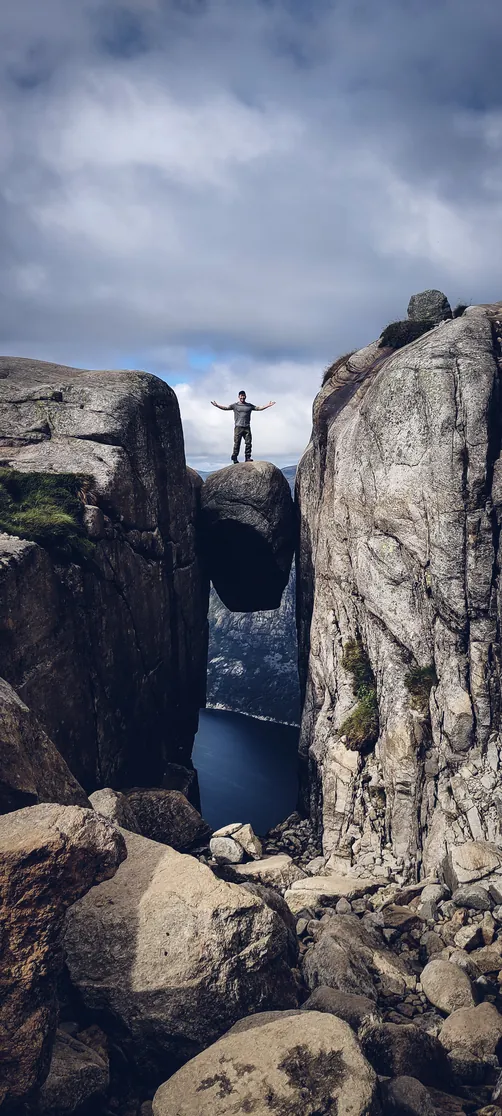 Stephen Chiang at Kjeragbolten, Norway